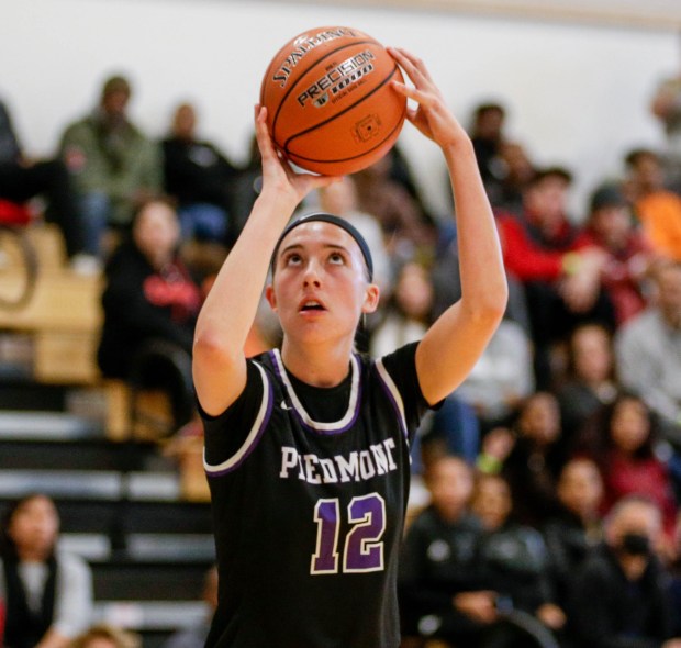 OAKLAND - Kat Melian shoots a jumpshot. Piedmont and Salesian played in the high school basketball game at Bishop O'Dowd high school for the Martin Luther King Jr. day Showcase in Oakland, Calif. on Friday, Jan. 16, 2023 (Joseph Dycus/Bay Area News Group)