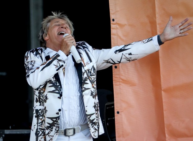 Rod Stewart performs at the Acura Stage during the 2018 New Orleans Jazz and Heritage Festival Saturday, April 28, 2018. (Scott Threlkeld /The Advocate via AP)