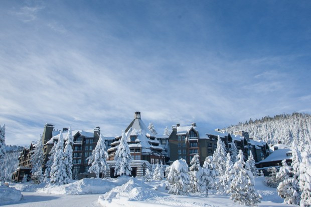 The snowy grounds of the Ritz-Carlton Lake Tahoe beckon luxury-loving skiers. (Ritz-Carlton Lake Tahoe)