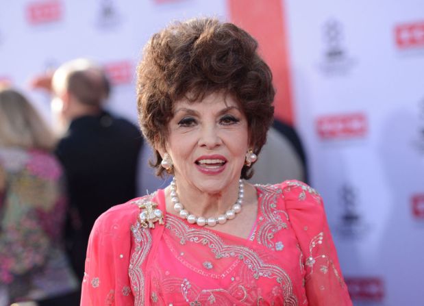 Gina Lollobrigida attends the Opening Night Gala of the 2016 TCM Classic Film Festival celebrating The 40th Anniversary Screening of "All the President's Men" at the Chinese Theatre in Hollywood, California, on April 28, 2016. (Photo by CHRIS DELMAS / AFP) (Photo by CHRIS DELMAS/AFP via Getty Images)